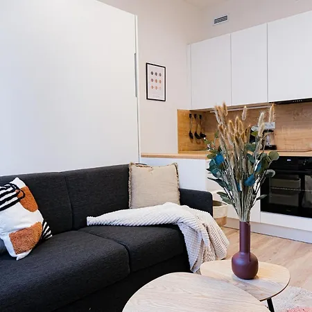 Rentero Mymozart Aparthotel 4*