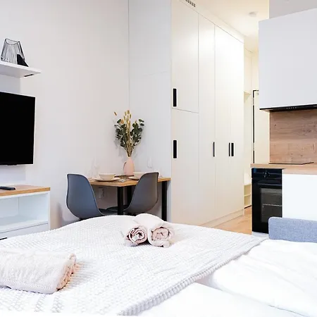 Aparthotel Rentero Mymozart 4*
