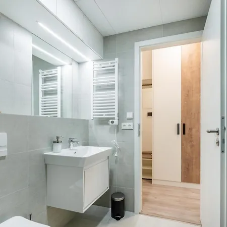 Rentero Mymozart 4*
