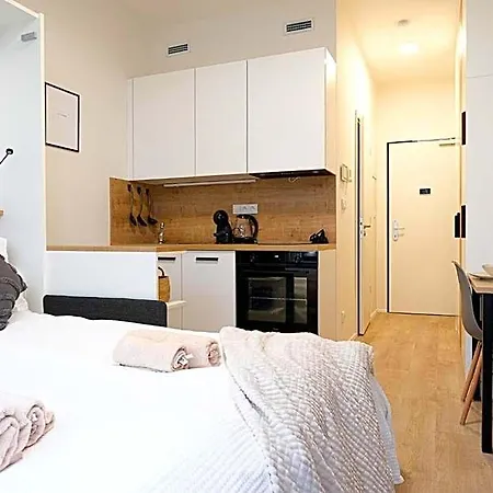 Rentero Mymozart 4*