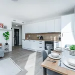 Rentero Mymozart Apartmanhotel 4*